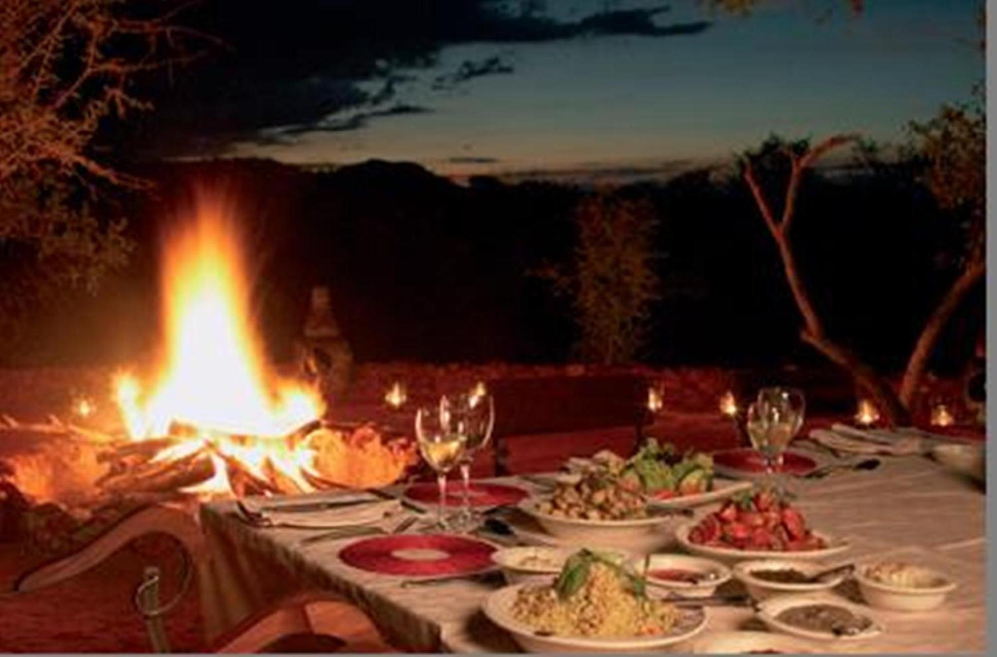 Etali Safari Lodge Reserva de Madikwe Exterior foto