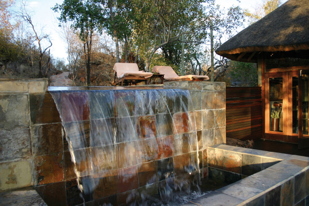 Etali Safari Lodge Reserva de Madikwe Exterior foto